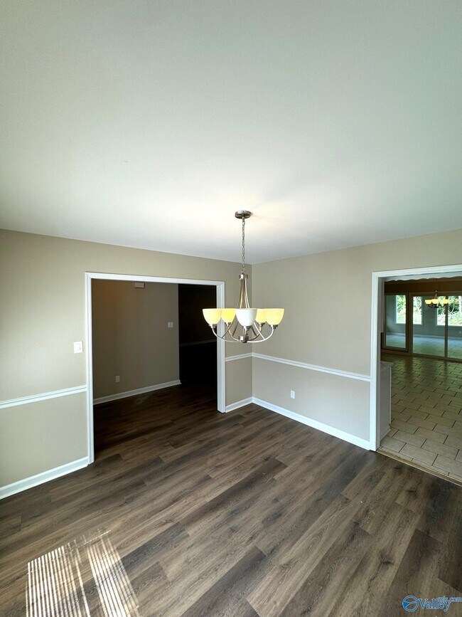 Building Photo - 13461 Wendy Dr