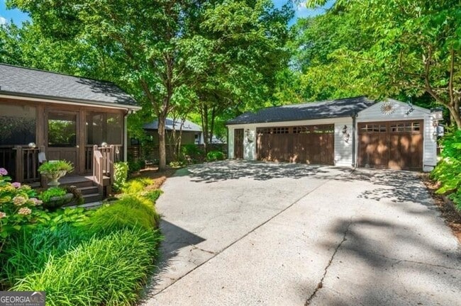 Building Photo - 168 Garland Ave