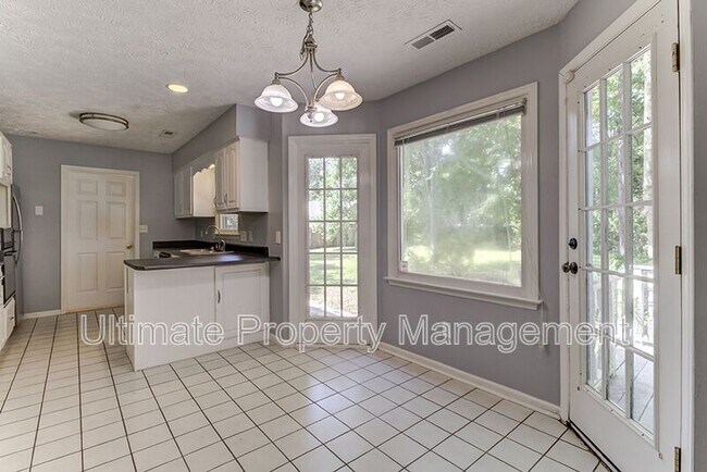 Building Photo - 4614 Masonboro Loop Rd