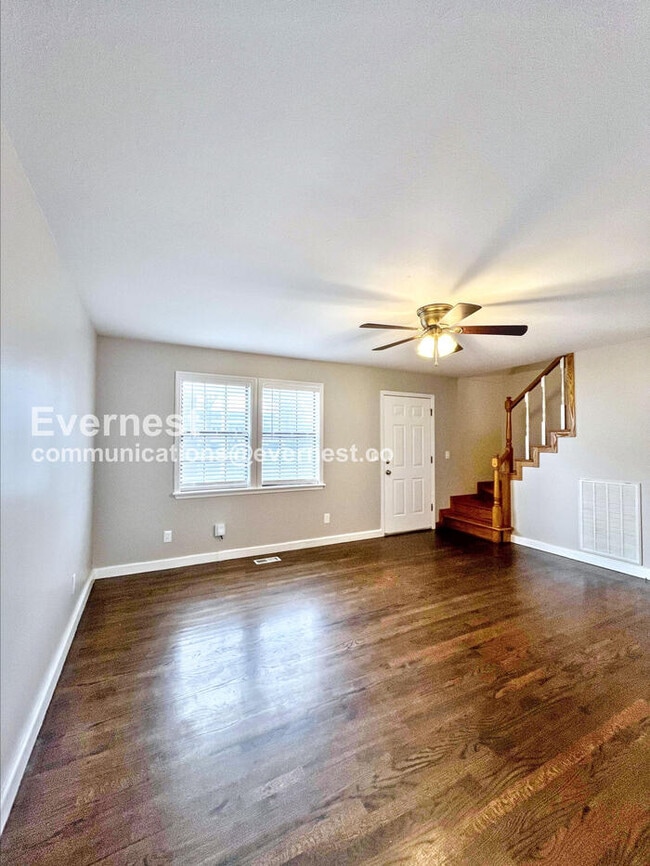 Building Photo - 408 Malibu Canyon Dr