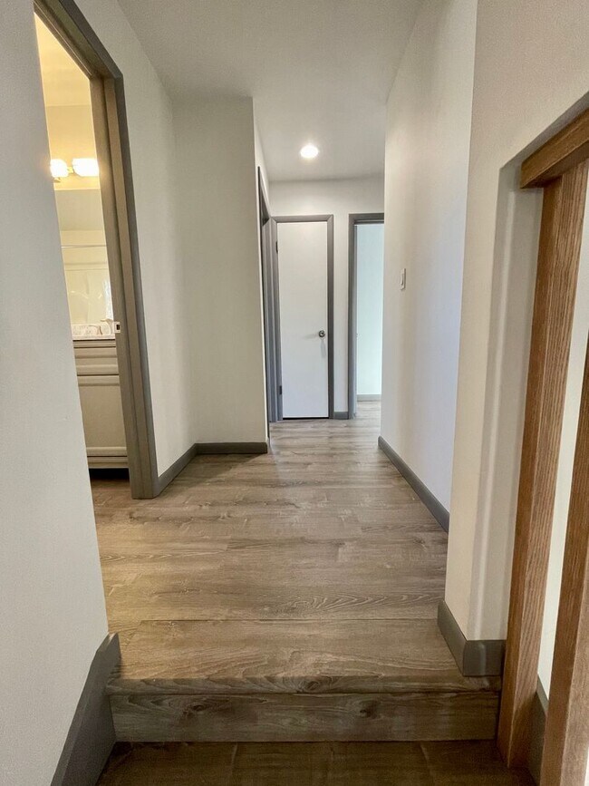 Building Photo - Newly Renovated 4 Bed 2 Bath House Near CSU!