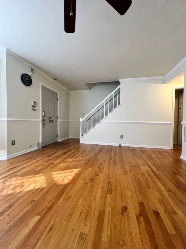 Building Photo - Great Duplex in Briarwood