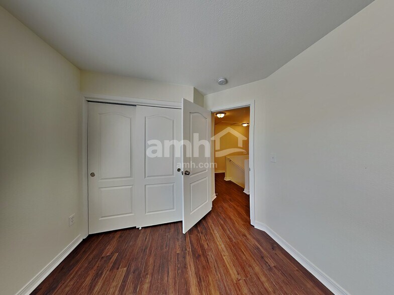 Building Photo - 6753 Mary Leizan Ln