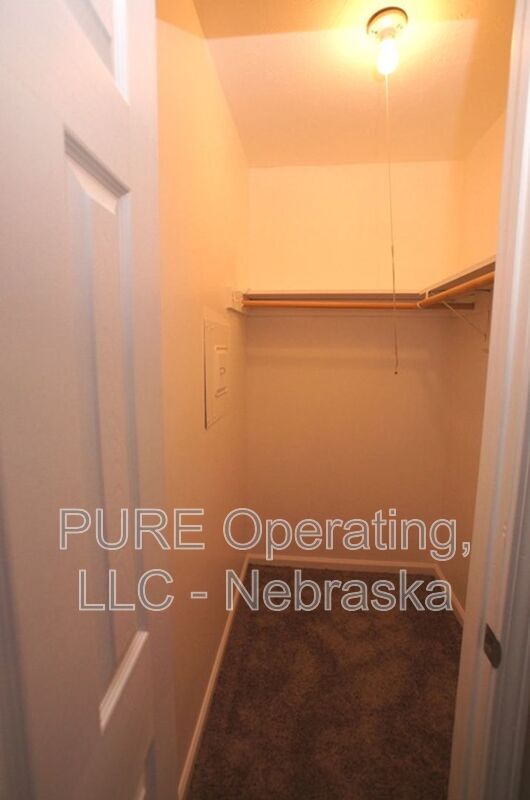 Building Photo - 612-616 N 46 St