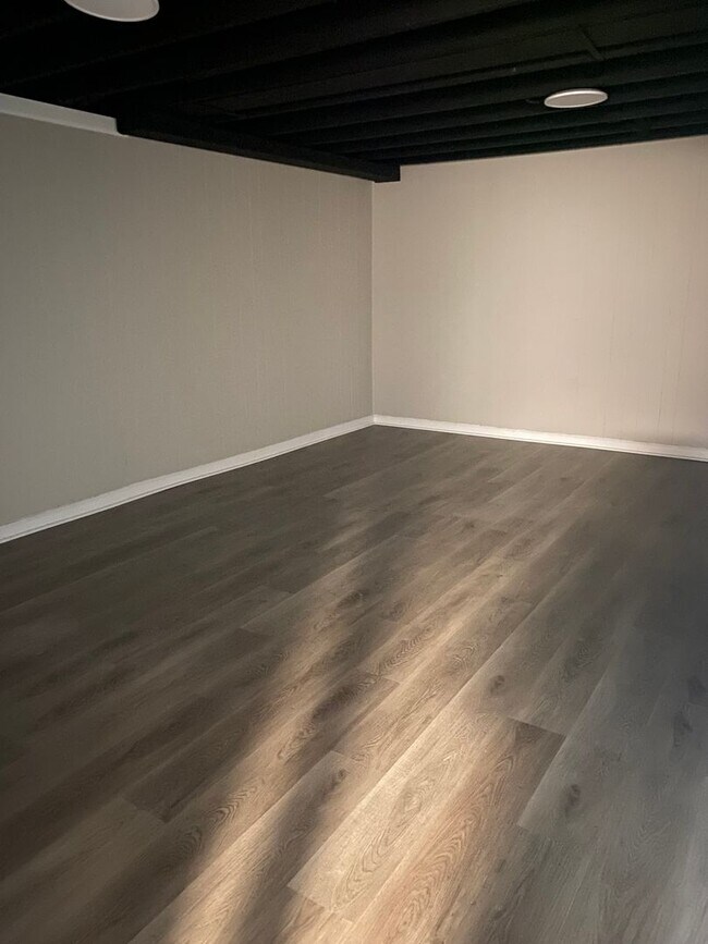 Building Photo - House for Rent in Chester