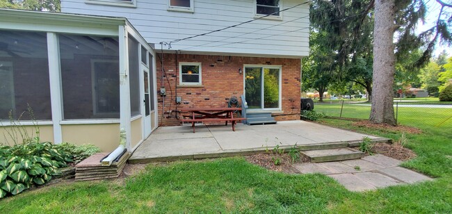 Building Photo - 1478 Kingwood St