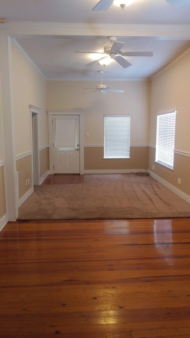 Dining, Living Room, Front Door - 112 N Division St