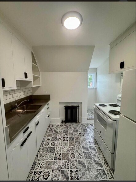 Building Photo - 612 Union St