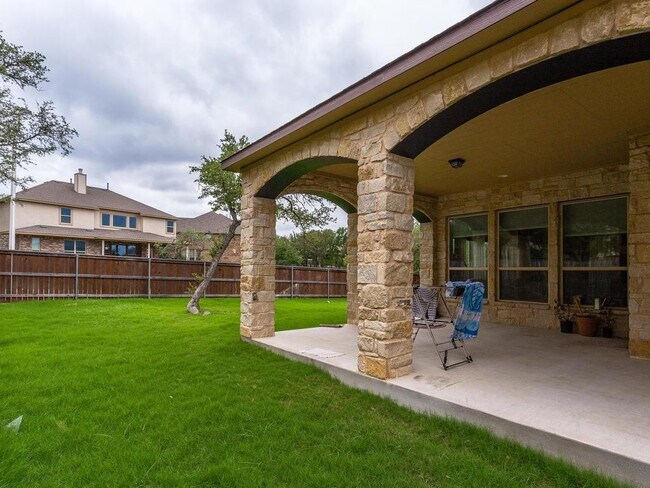 Building Photo - 207 Dakota Dr