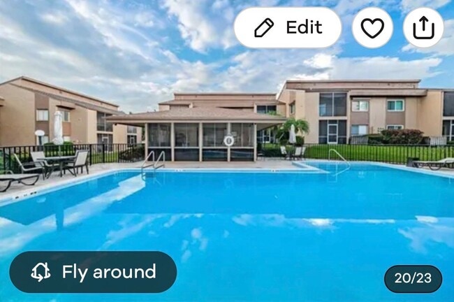 Building Photo - 1577 Greenlea Dr