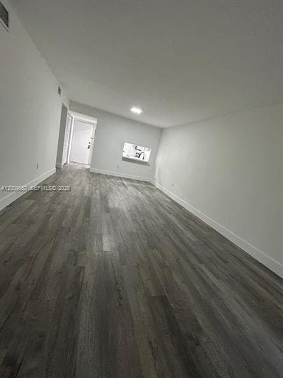 Building Photo - 8875 Fontainebleau Blvd