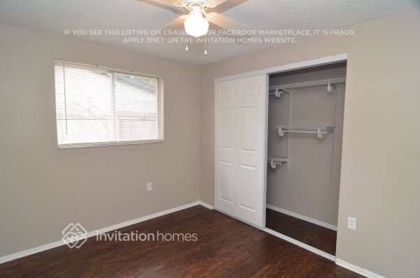 Building Photo - 7173 Channelside Ln