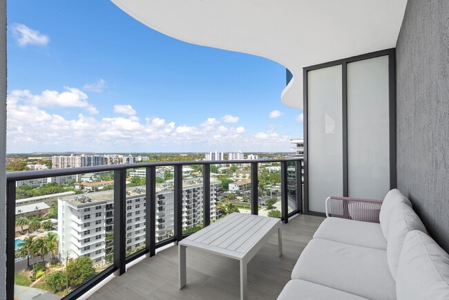 Building Photo - 900 N Ocean Blvd