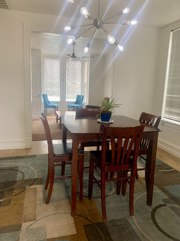 Building Photo - 514 W Park St