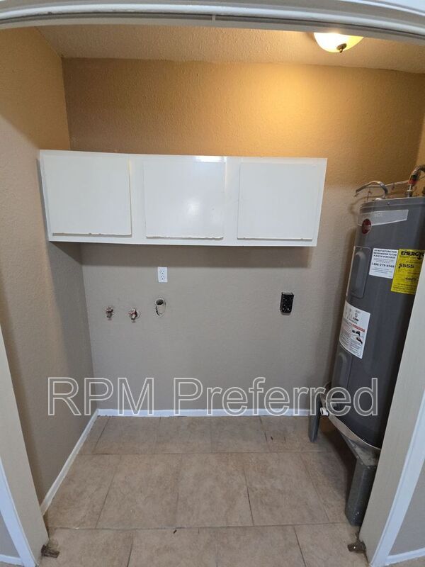 Building Photo - 23207 Pine Post Ln