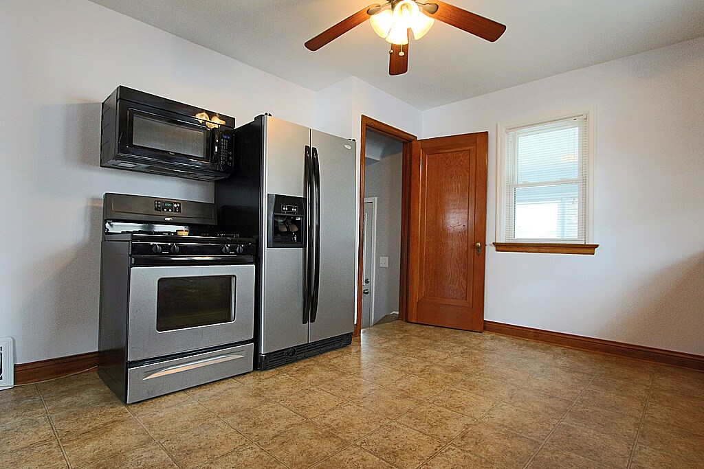 Kitchen with Stainless Appliances - 1808 34th St