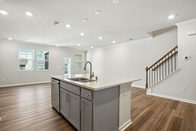 Building Photo - BRAND NEW TOWNHOME Available now, DEPOT 499 in Apex!