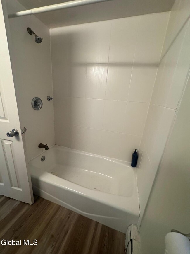 Building Photo - 11-21-21 Ashdown Rd