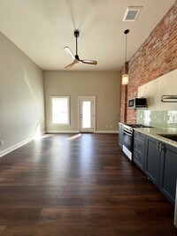 Building Photo - Modern Living with a Touch of Historic Charm