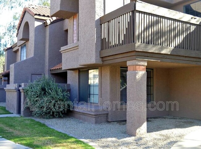 Primary Photo - 700 E Mesquite Cir