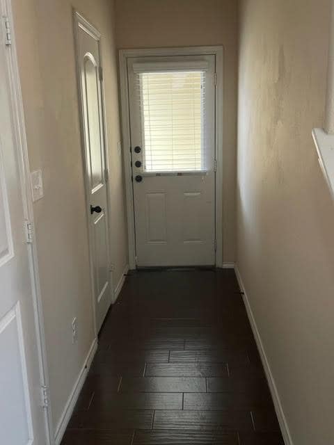 Building Photo - 118 Creekside Villa Dr