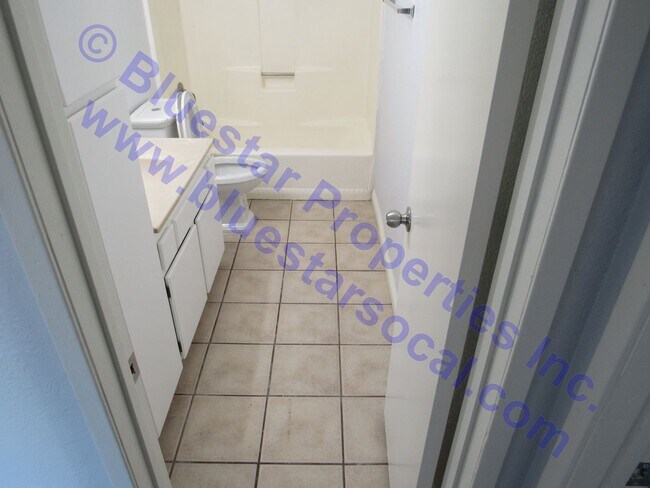 Building Photo - 12652K
