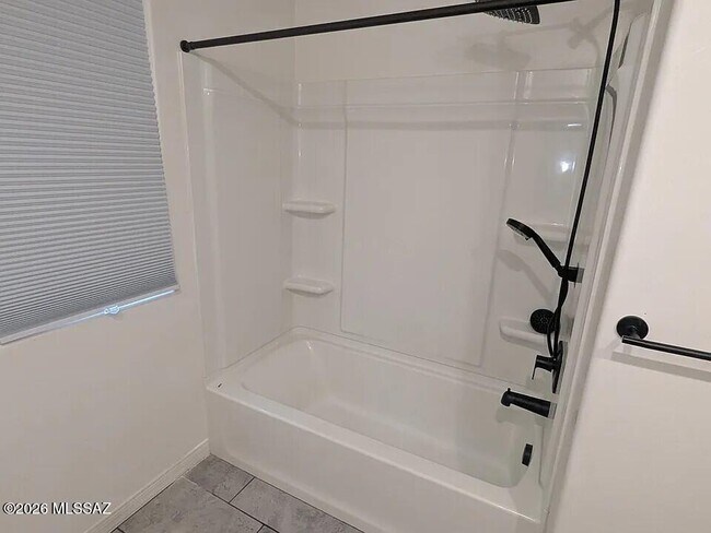 Building Photo - 8748 E Pebble Stone Ln