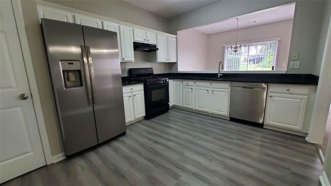 Building Photo - 4101 Royal Regency Cir