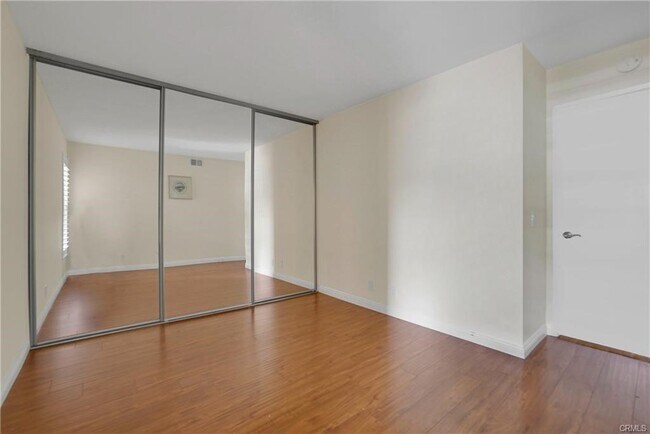 Building Photo - 44 Tangelo
