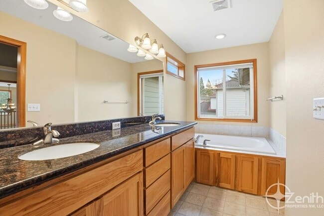 Building Photo - 1511 SE 86th Ct