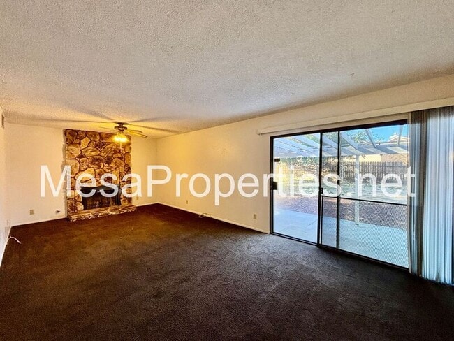 Building Photo - 14216 Brentwood Dr