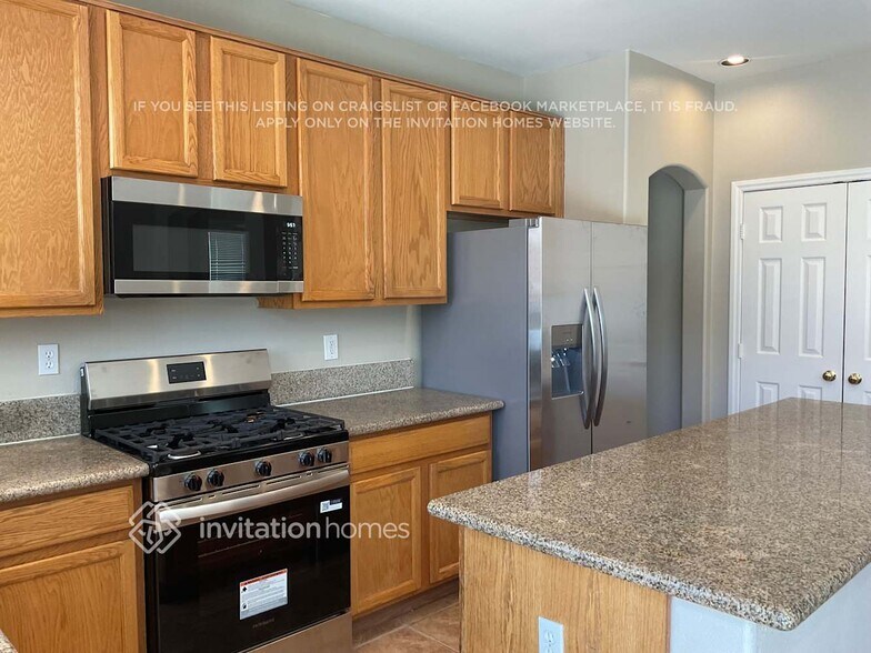 Building Photo - 7855 Mohican Canyon St