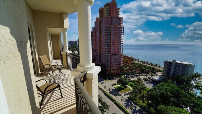 Building Photo - 2011 N Ocean Blvd