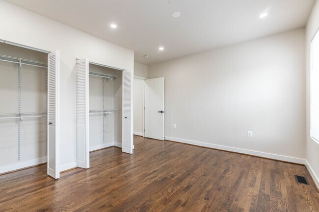 Building Photo - Brand New 3 BD Rowhome