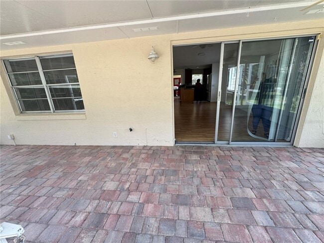 Building Photo - 427 Greenfield Rd