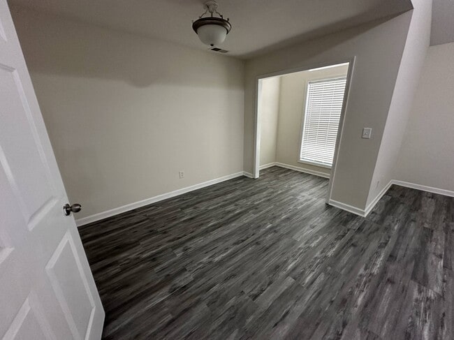 Building Photo - 10 Lila Way