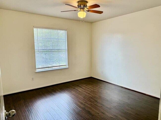 Building Photo - 3114 Holly Ranch Dr