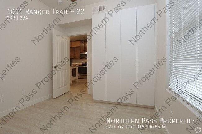 Building Photo - Modern 2 BDR Eastside Apartment! 2 Weeks F...