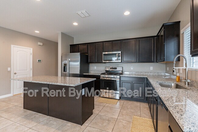 Building Photo - 8499 W Sonoma Way