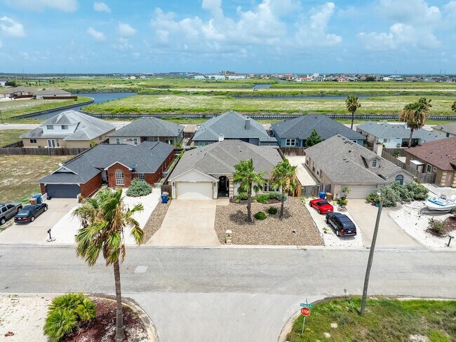 Building Photo - 15114 Barataria Dr