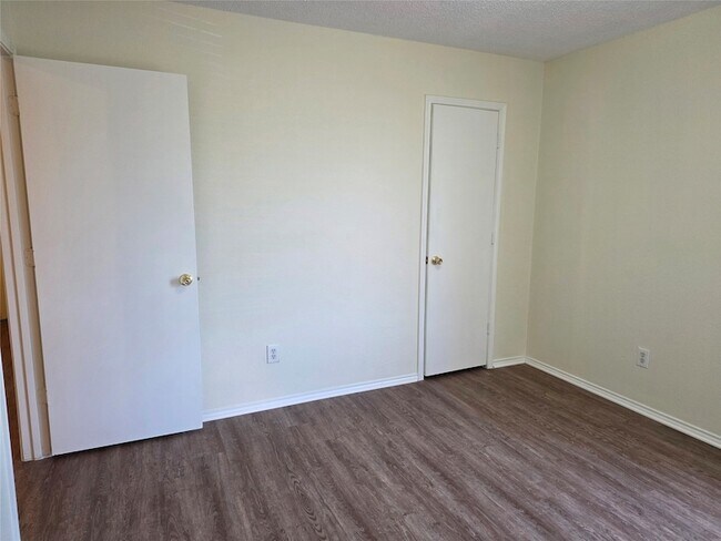 Building Photo - 1803 Northridge Dr