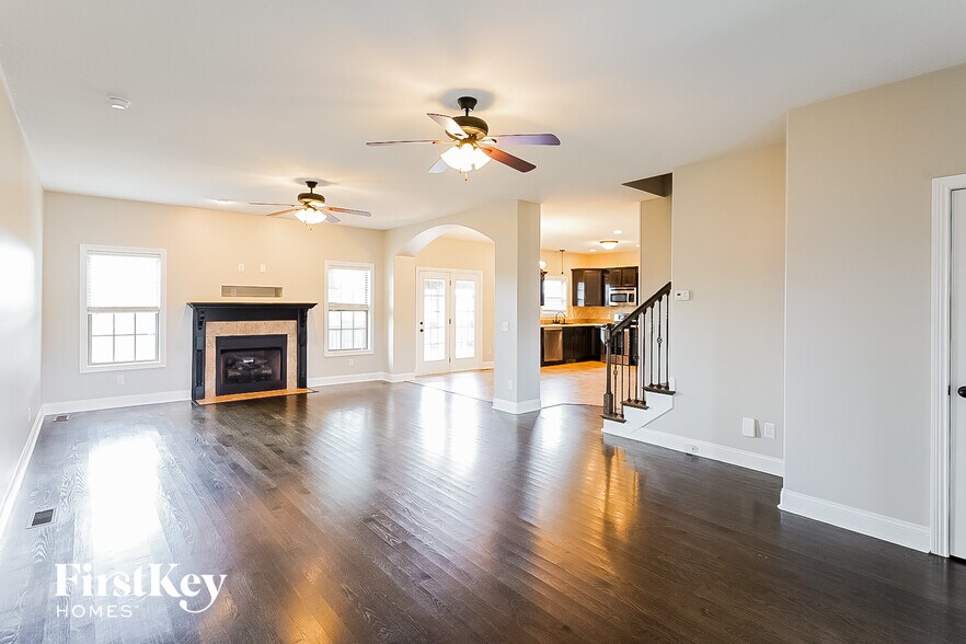 Building Photo - 1233 Allmon Dr