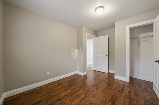 Building Photo - Harriman 37748 - Charming 2-bedroom, 1.5-bathroom Home nestled on 3.8 acres of woods - Contact Ch...