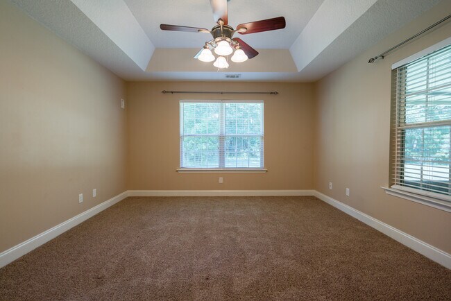 Building Photo - 633 Wilkinson Rd