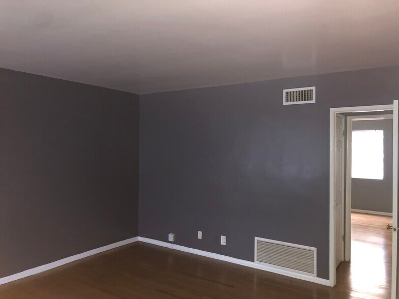 Bedroom - 5727 S Corning Ave