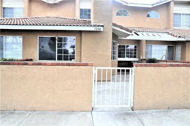 Primary Photo - 7208 Hermosa Ave