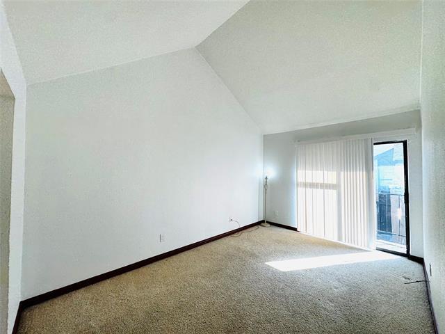 Building Photo - 7152 Fair Oaks Ave