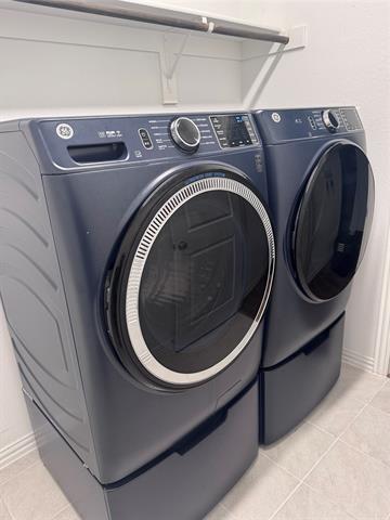 Building Photo - 1736 Everglades Dr