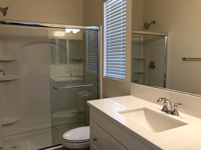 Building Photo - Long Term - Spacious 4 Bedroom Home @ Terra Lago in Indio!