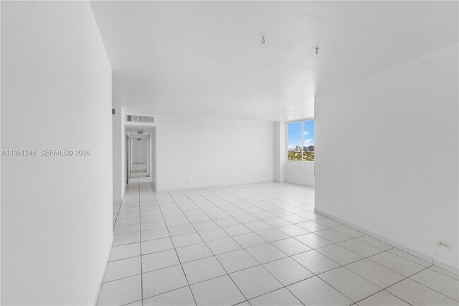 Building Photo - 7441 Wayne Ave